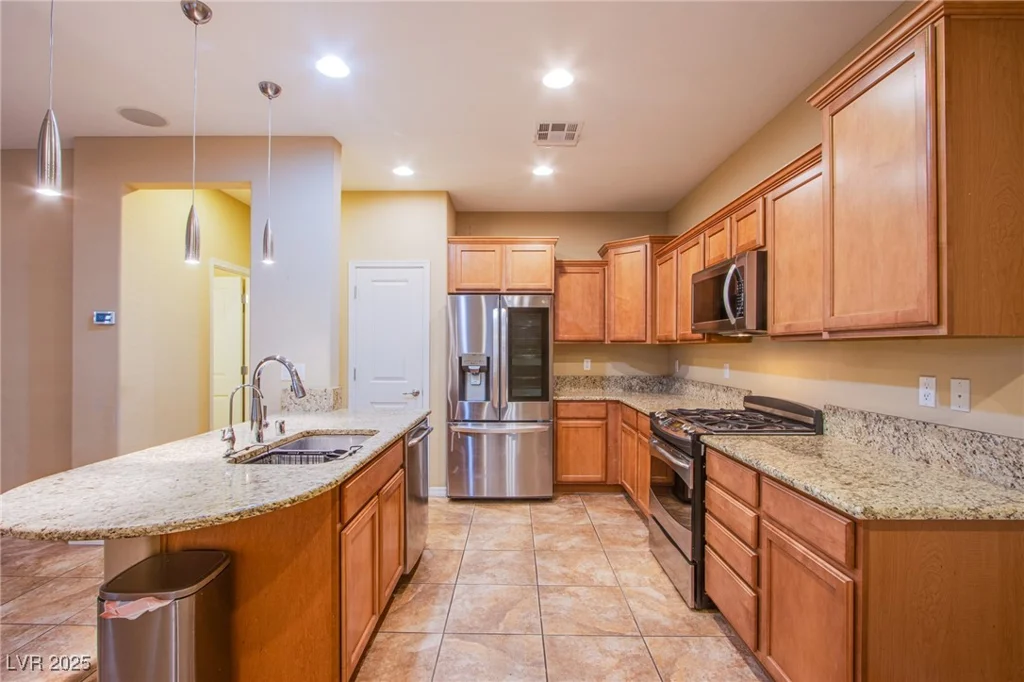 11242 ALMADOR VISTA, Las Vegas, NV 89135