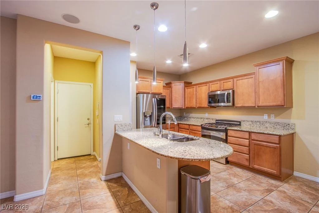 11242 ALMADOR VISTA, Las Vegas, NV 89135