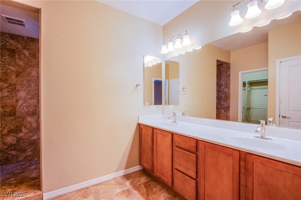 11242 ALMADOR VISTA, Las Vegas, NV 89135