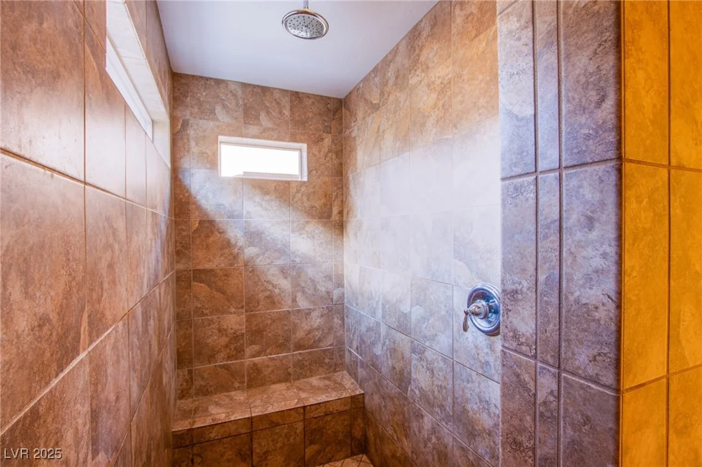 11242 ALMADOR VISTA, Las Vegas, NV 89135