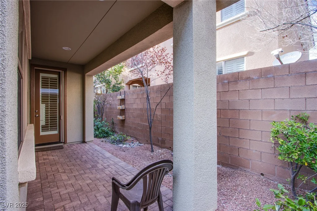 11242 ALMADOR VISTA, Las Vegas, NV 89135