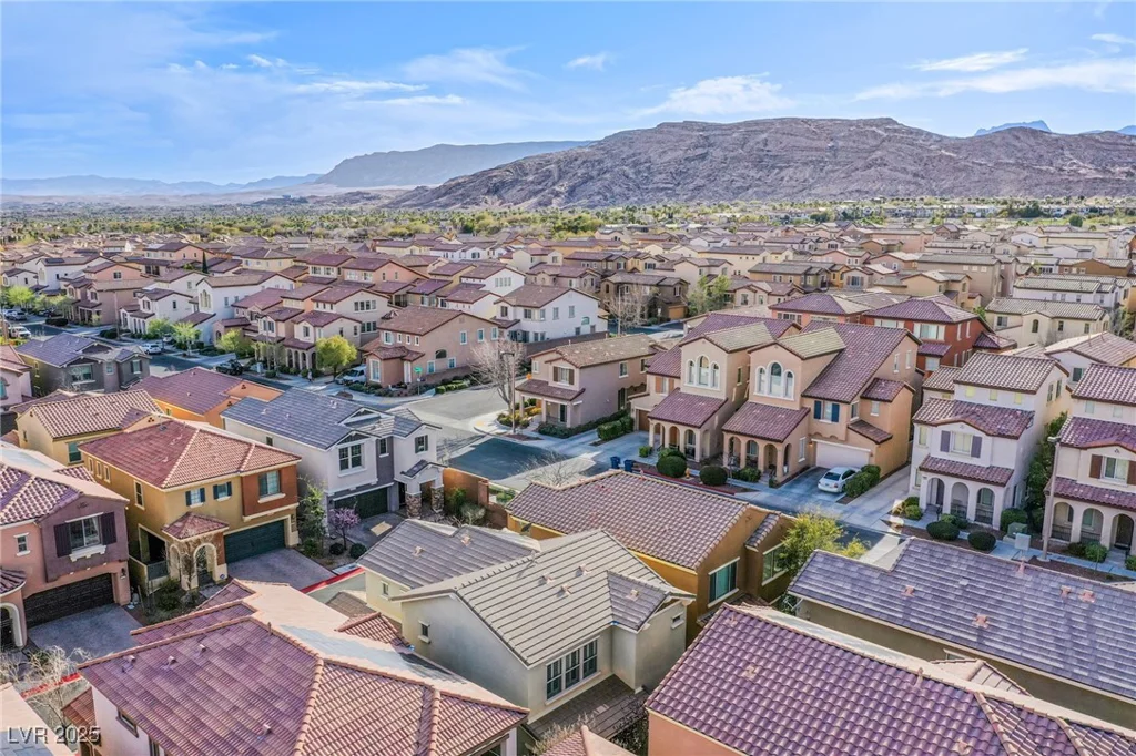 11242 ALMADOR VISTA, Las Vegas, NV 89135