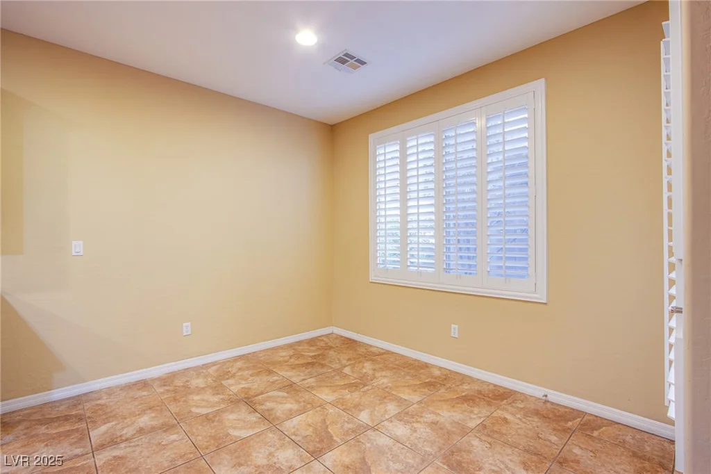 11242 ALMADOR VISTA, Las Vegas, NV 89135