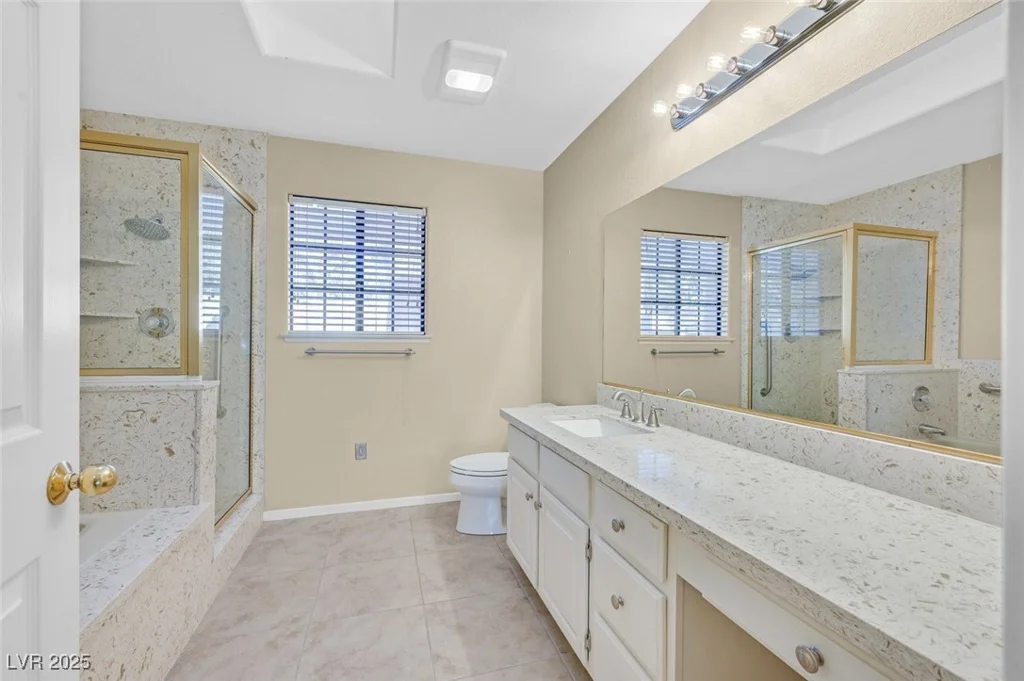 2851 Valley View, Las Vegas, NV 89102