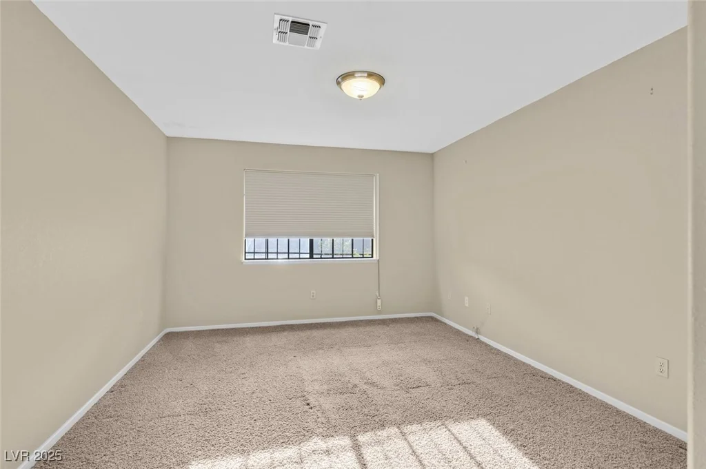2851 Valley View, Las Vegas, NV 89102