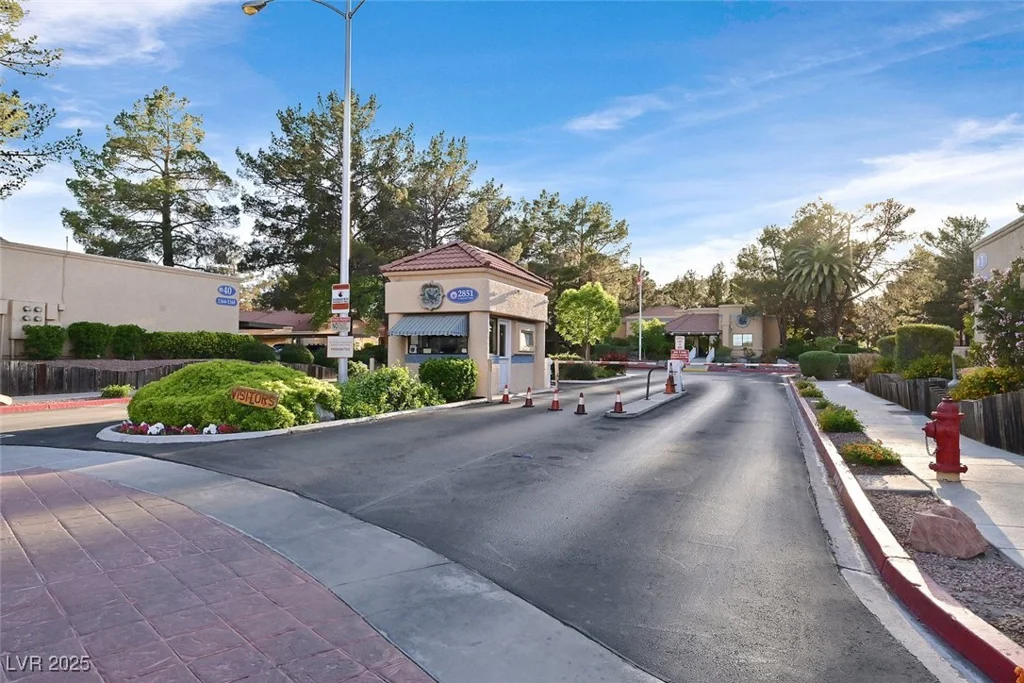 2851 Valley View, Las Vegas, NV 89102