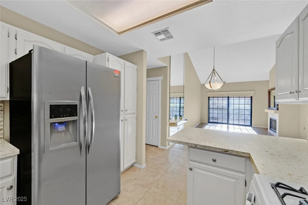 2851 Valley View, Las Vegas, NV 89102