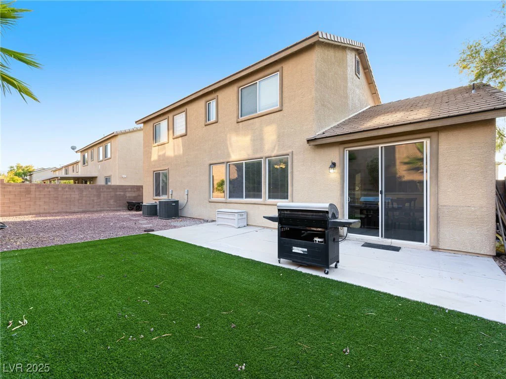 334 Shimmering Moon, Henderson, NV 89015