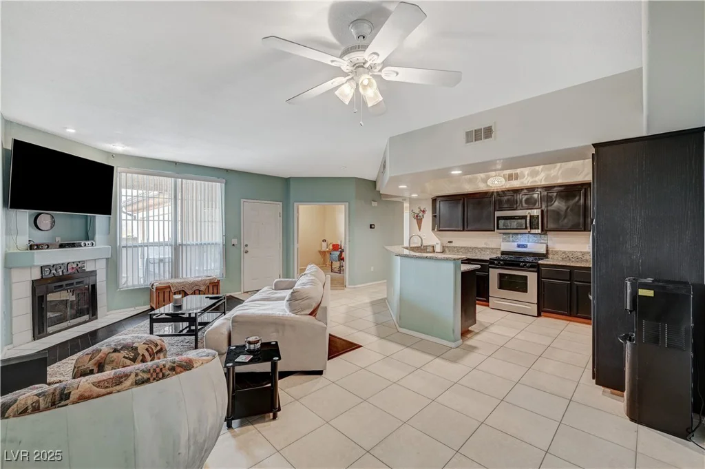 6916 Dorita, Las Vegas, NV 89108