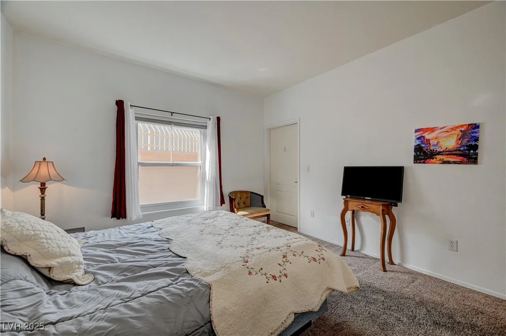 6916 Dorita, Las Vegas, NV 89108