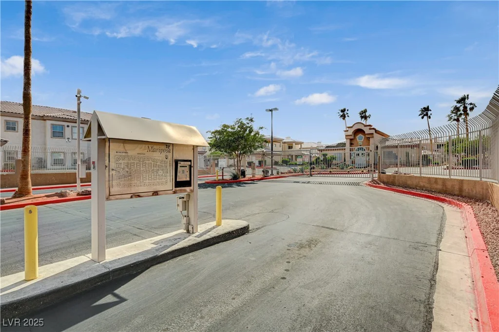 6916 Dorita, Las Vegas, NV 89108