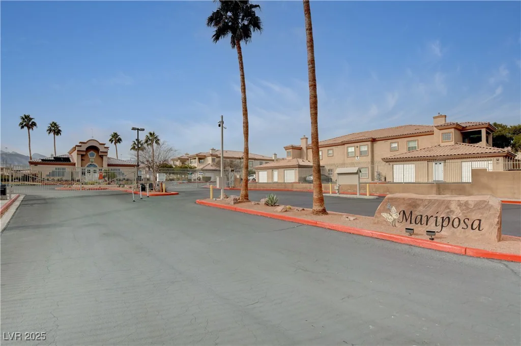6916 Dorita, Las Vegas, NV 89108