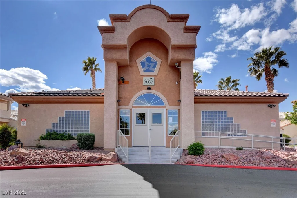 6916 Dorita, Las Vegas, NV 89108