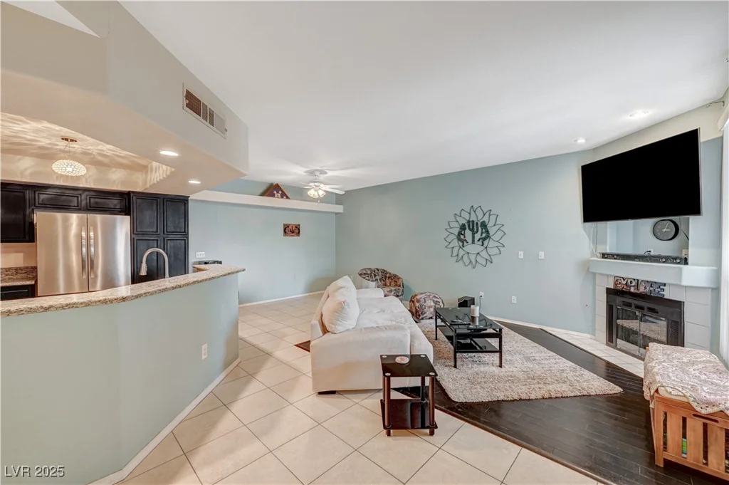 6916 Dorita, Las Vegas, NV 89108
