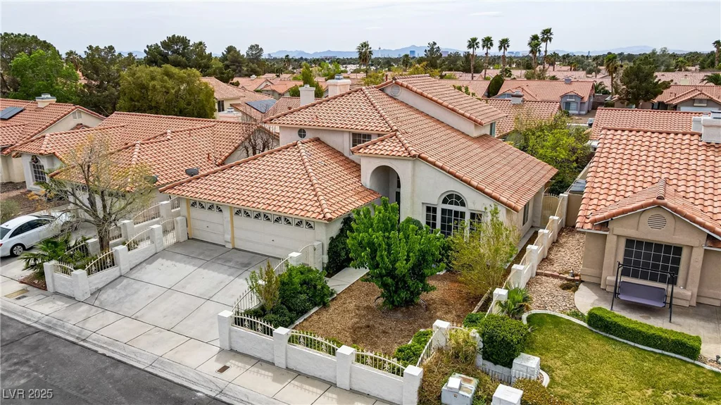 5609 Red Bluff, Las Vegas, NV 89130