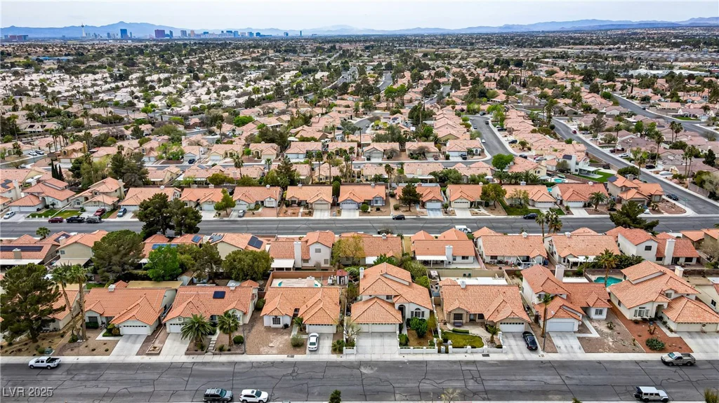5609 Red Bluff, Las Vegas, NV 89130