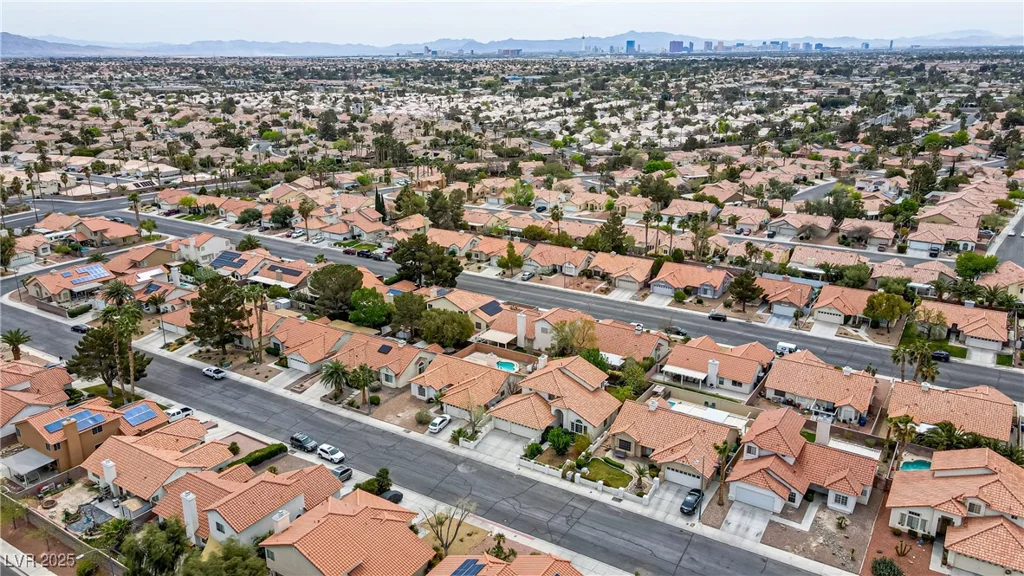 5609 Red Bluff, Las Vegas, NV 89130
