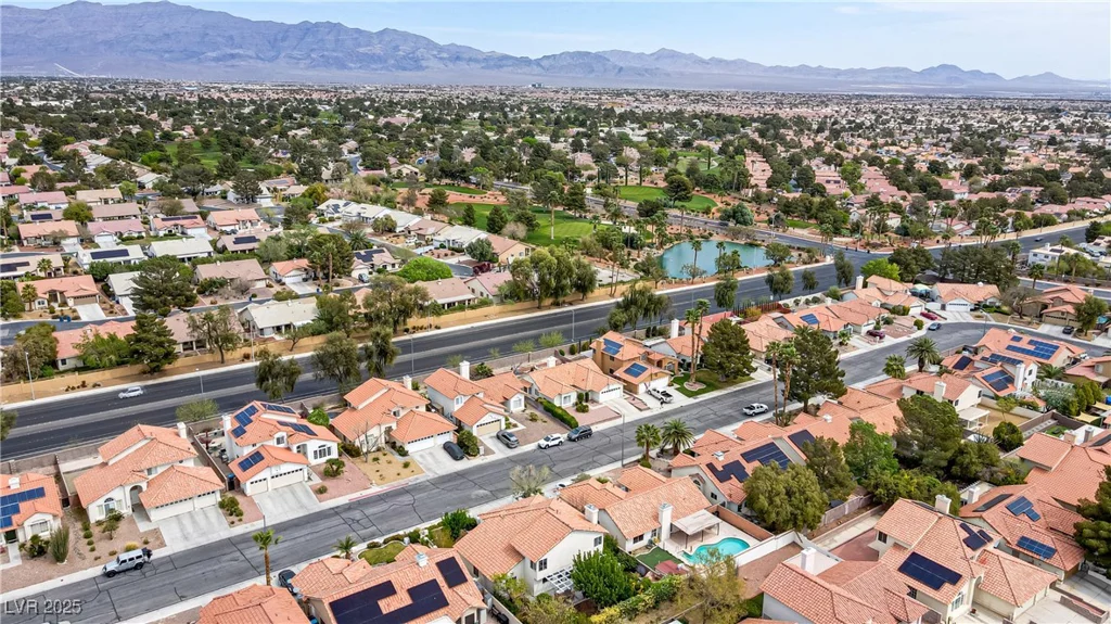5609 Red Bluff, Las Vegas, NV 89130