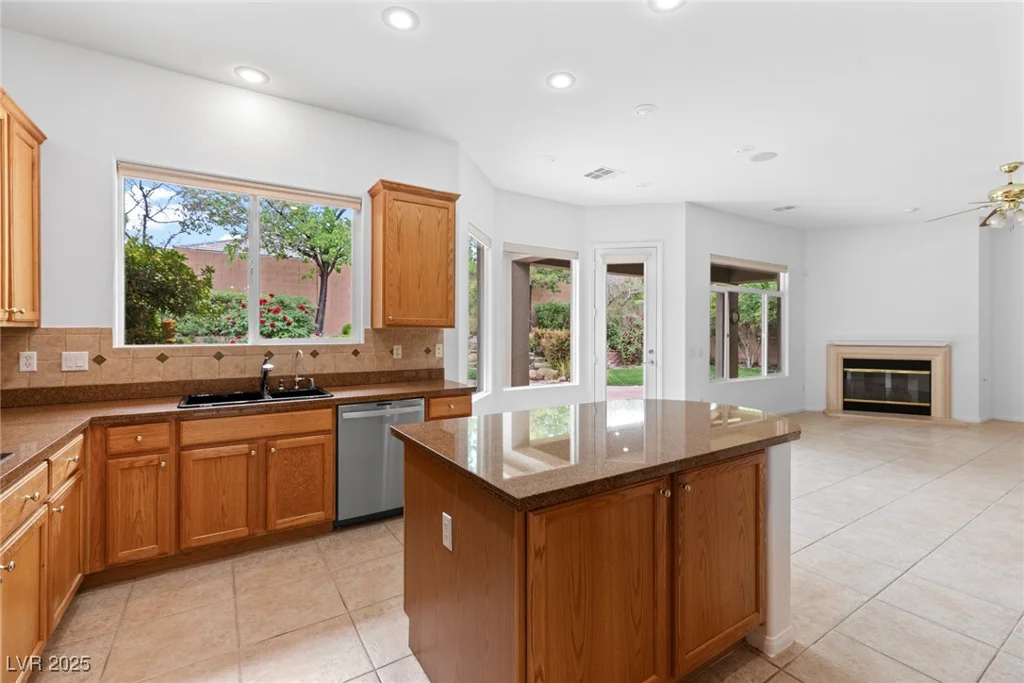 3483 French Daisy, Las Vegas, NV 89135