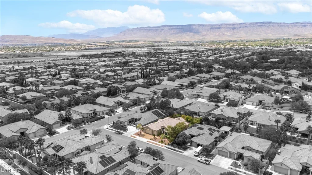 3483 French Daisy, Las Vegas, NV 89135