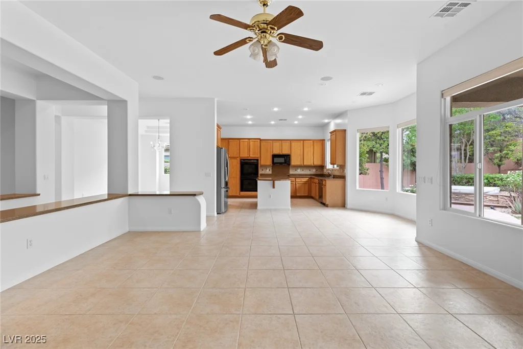 3483 French Daisy, Las Vegas, NV 89135