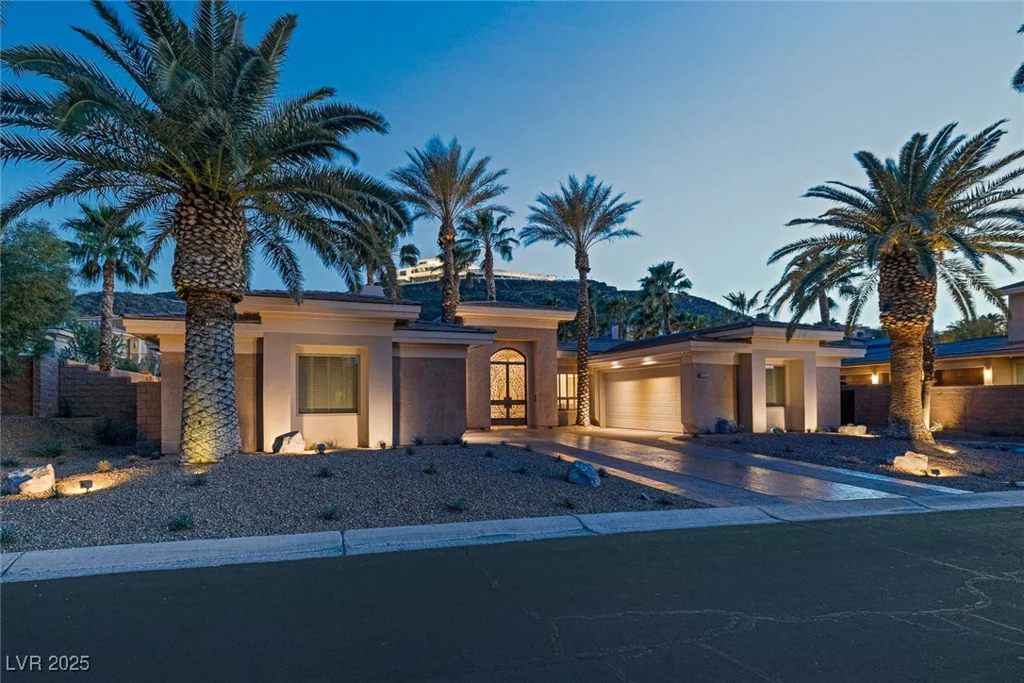 1665 Liege, Henderson, NV 89012