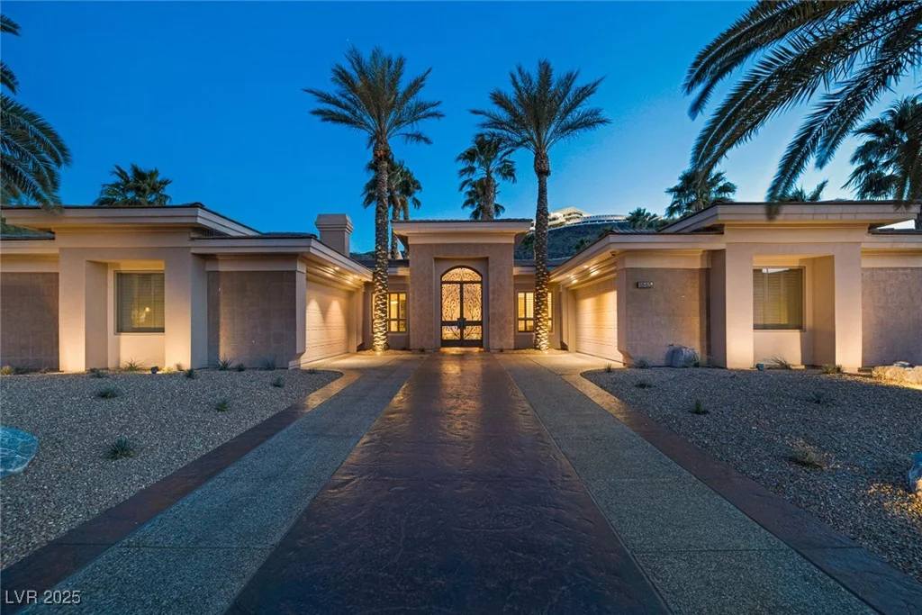1665 Liege, Henderson, NV 89012