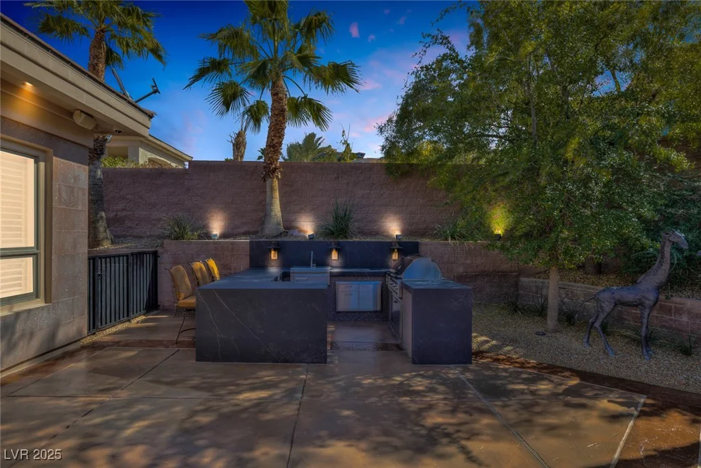 1665 Liege, Henderson, NV 89012