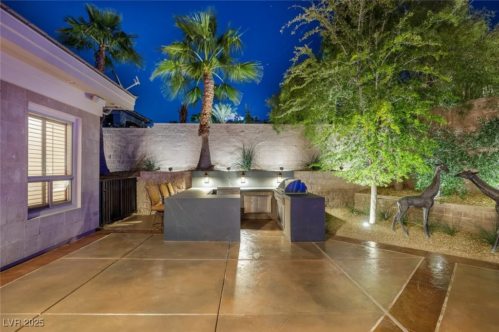1665 Liege, Henderson, NV 89012