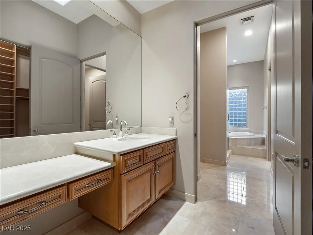 1665 Liege, Henderson, NV 89012