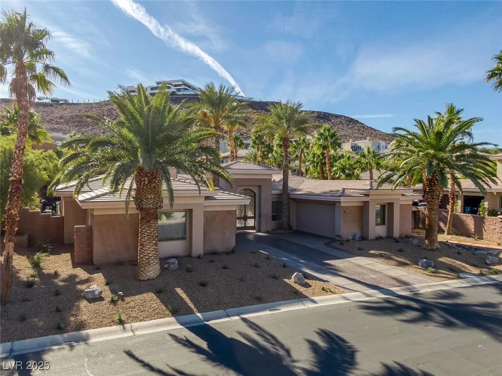 1665 Liege, Henderson, NV 89012
