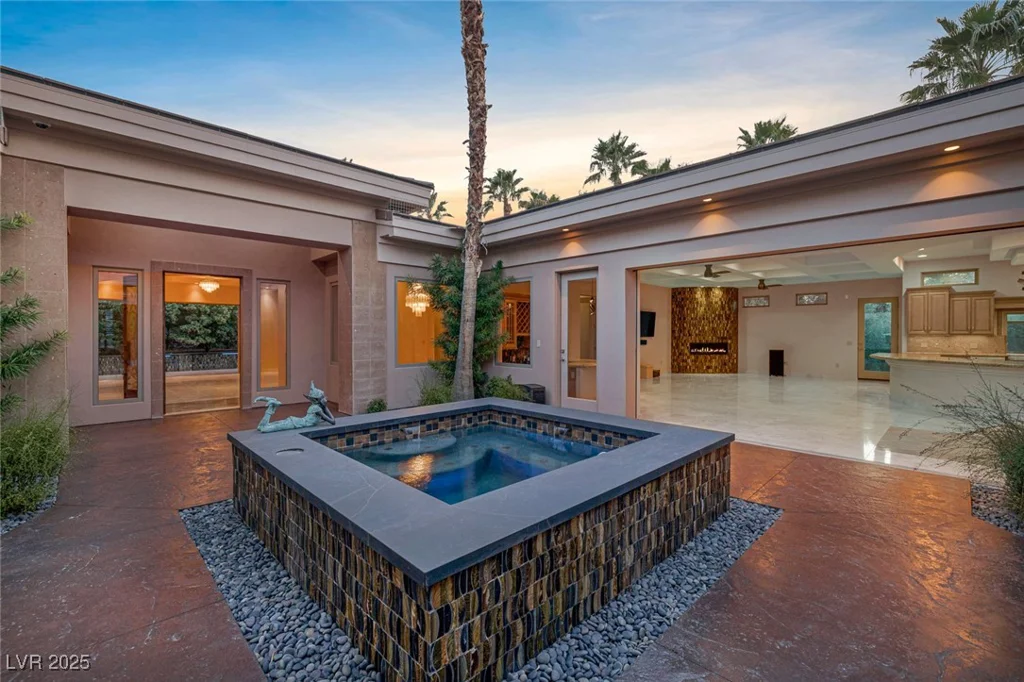 1665 Liege, Henderson, NV 89012