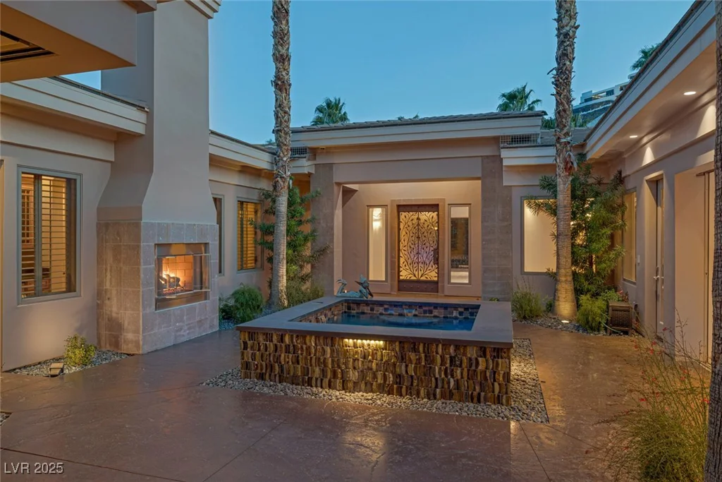 1665 Liege, Henderson, NV 89012