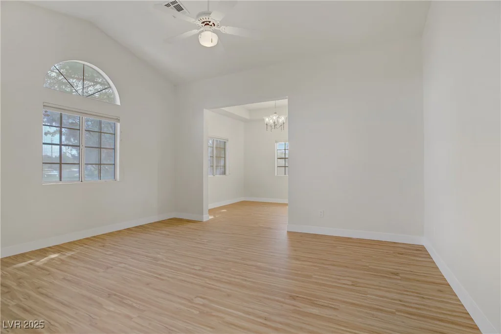 6332 Sierra Pines, Las Vegas, NV 89130