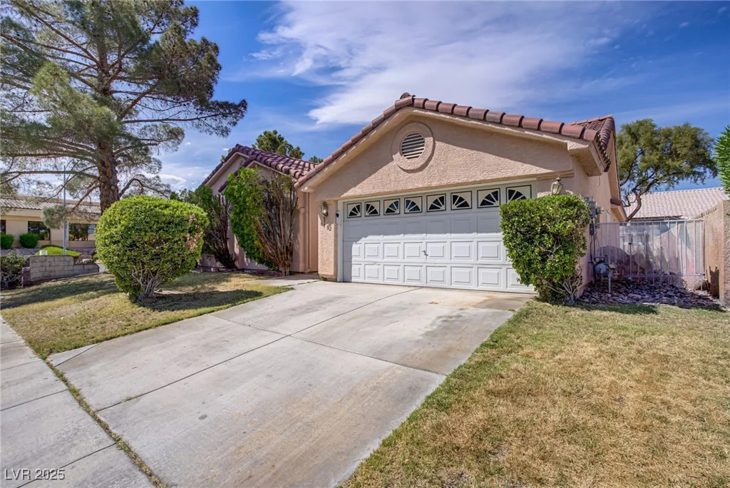 6332 Sierra Pines, Las Vegas, NV 89130