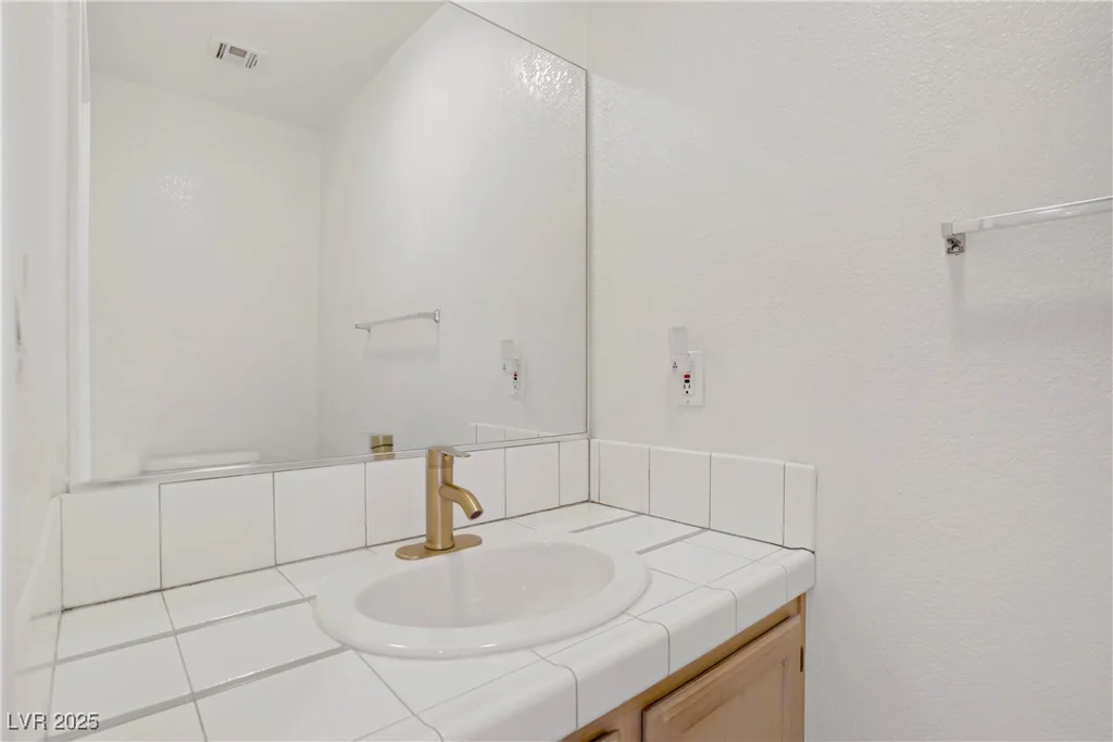6332 Sierra Pines, Las Vegas, NV 89130