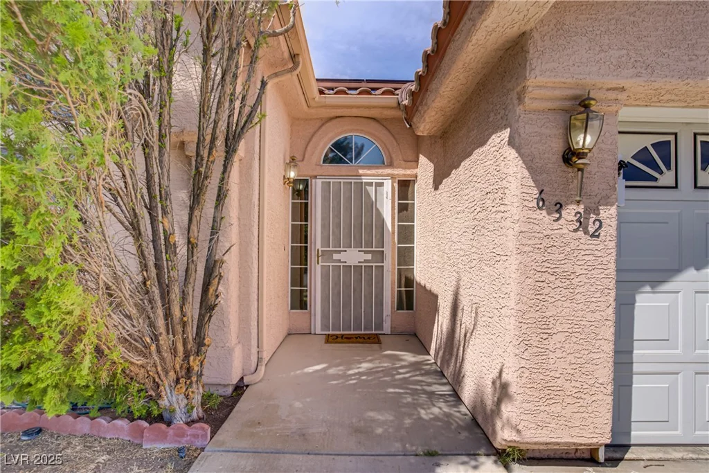 6332 Sierra Pines, Las Vegas, NV 89130