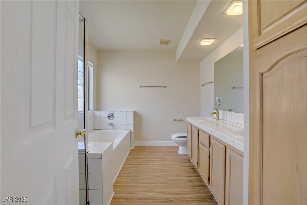 6332 Sierra Pines, Las Vegas, NV 89130