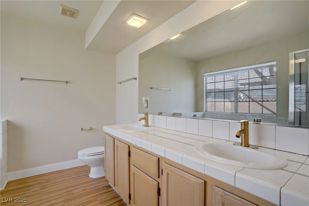 6332 Sierra Pines, Las Vegas, NV 89130