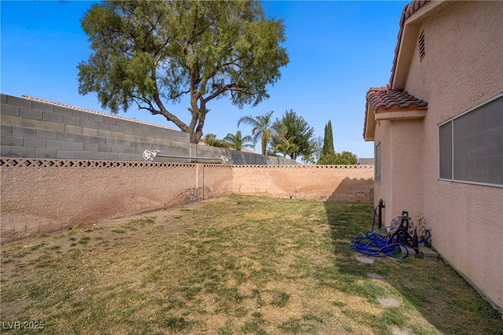 6332 Sierra Pines, Las Vegas, NV 89130