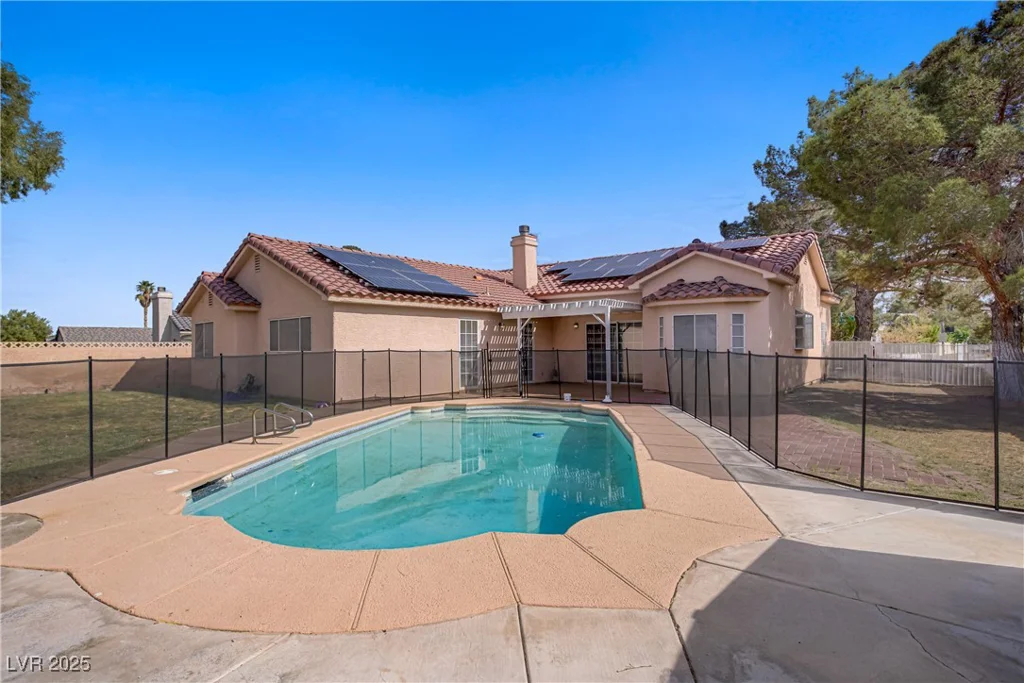 6332 Sierra Pines, Las Vegas, NV 89130