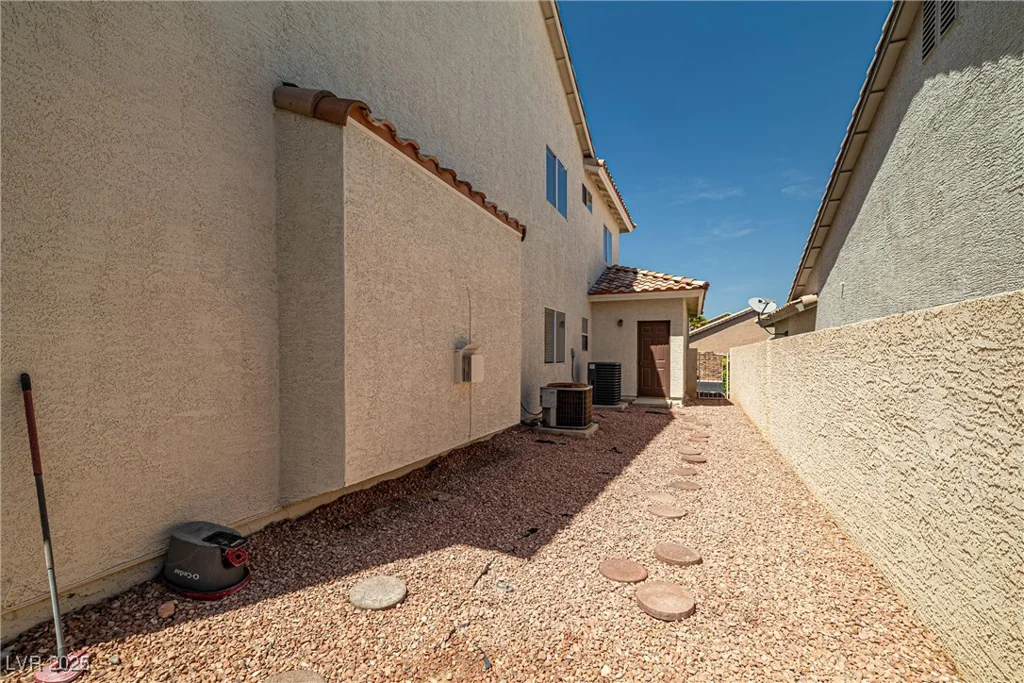 9491 Gainey Ranch, Las Vegas, NV 89147