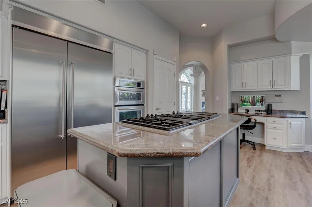 4594 Blue Mesa, Las Vegas, NV 89129