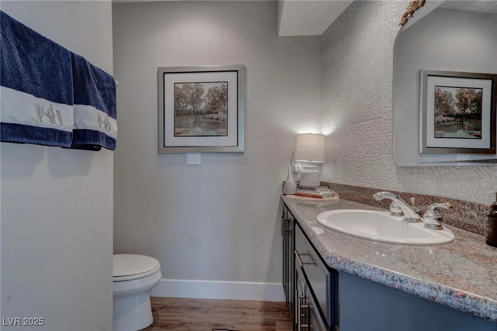4594 Blue Mesa, Las Vegas, NV 89129