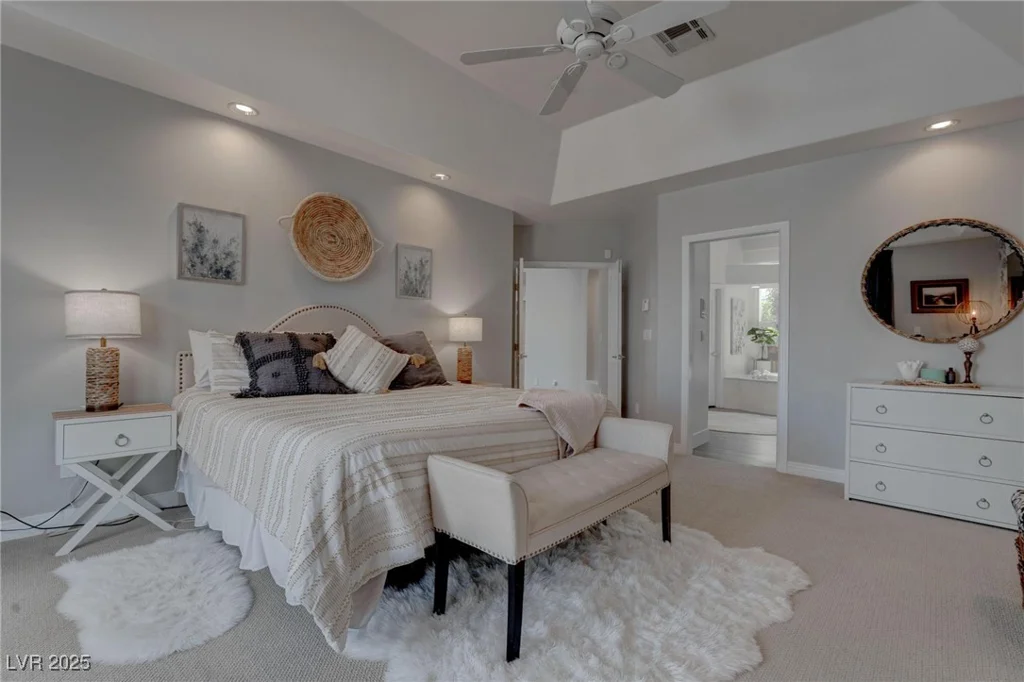 4594 Blue Mesa, Las Vegas, NV 89129
