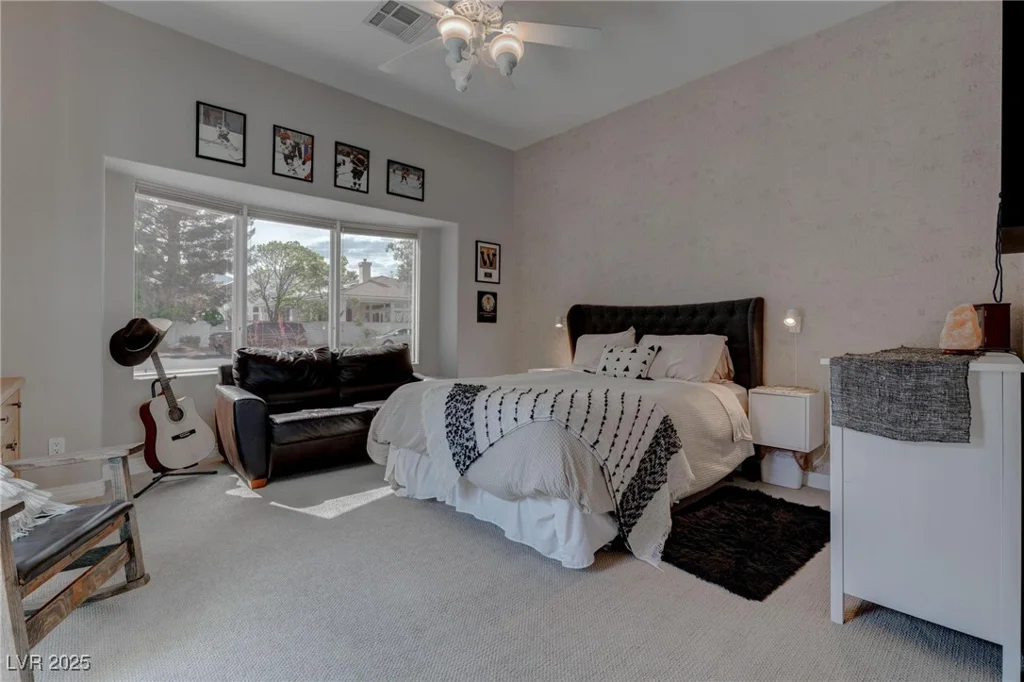 4594 Blue Mesa, Las Vegas, NV 89129
