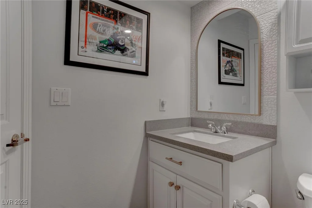 4594 Blue Mesa, Las Vegas, NV 89129