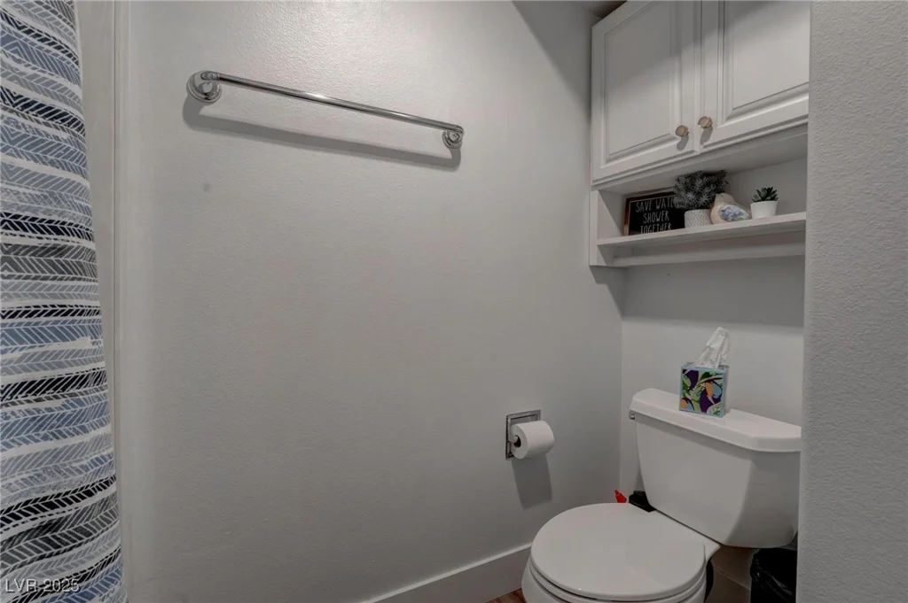 4594 Blue Mesa, Las Vegas, NV 89129