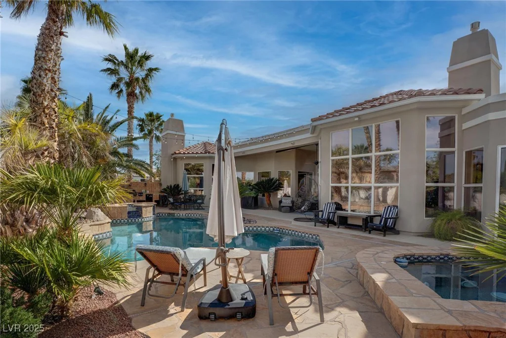 4594 Blue Mesa, Las Vegas, NV 89129