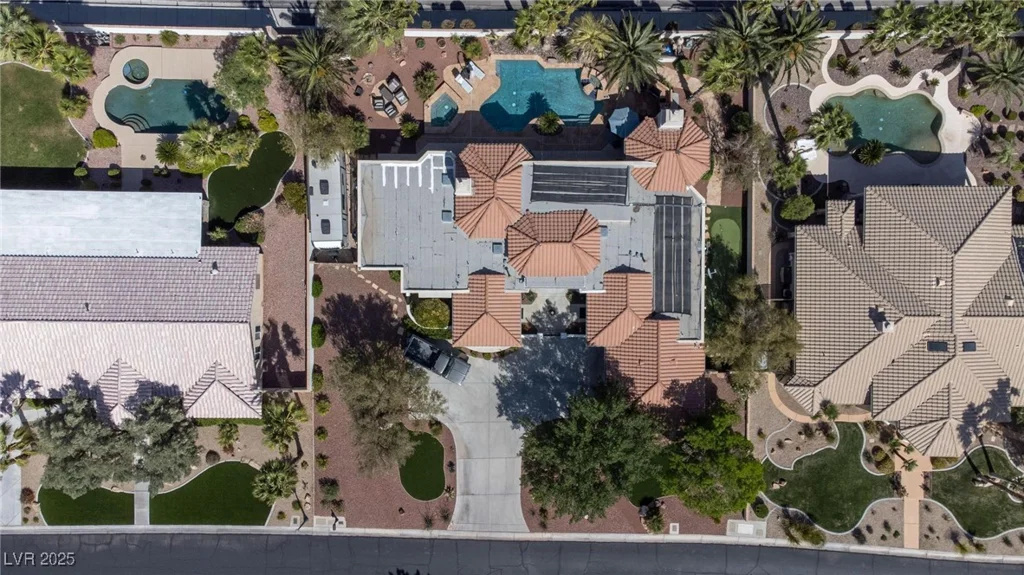 4594 Blue Mesa, Las Vegas, NV 89129